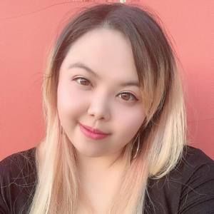 Meet your Posher, Lili